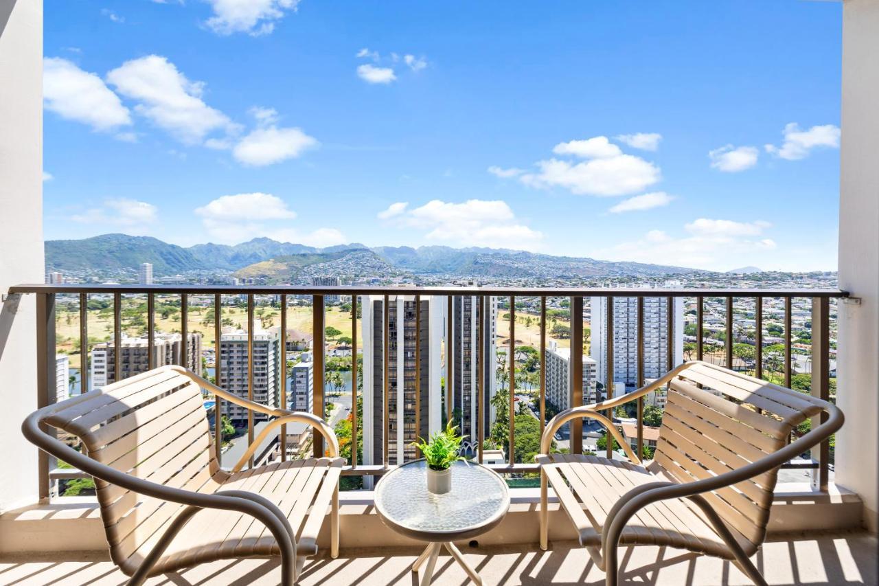 Stunning Mountain View Condo, Near Beach With Parking โฮโนลูลู ภายนอก รูปภาพ