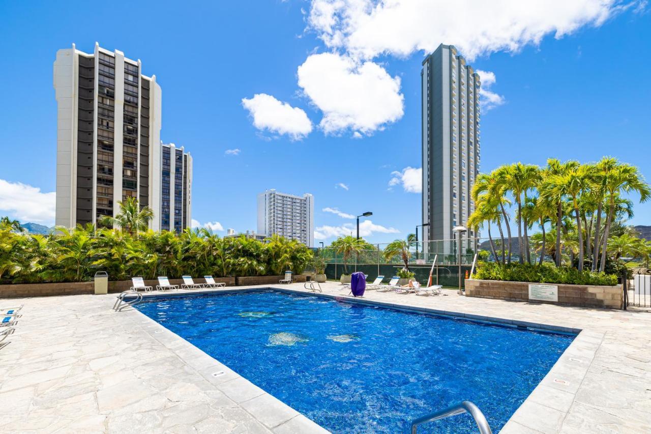Stunning Mountain View Condo, Near Beach With Parking โฮโนลูลู ภายนอก รูปภาพ